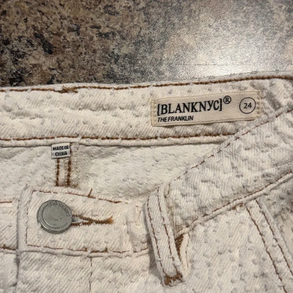BLANKNYC Franklin Ribcage Wide Leg Cargo Pants Vibe Out High Rise Utility 24
